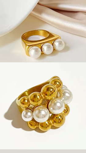 Anillo dorado 3 y 5 perlas